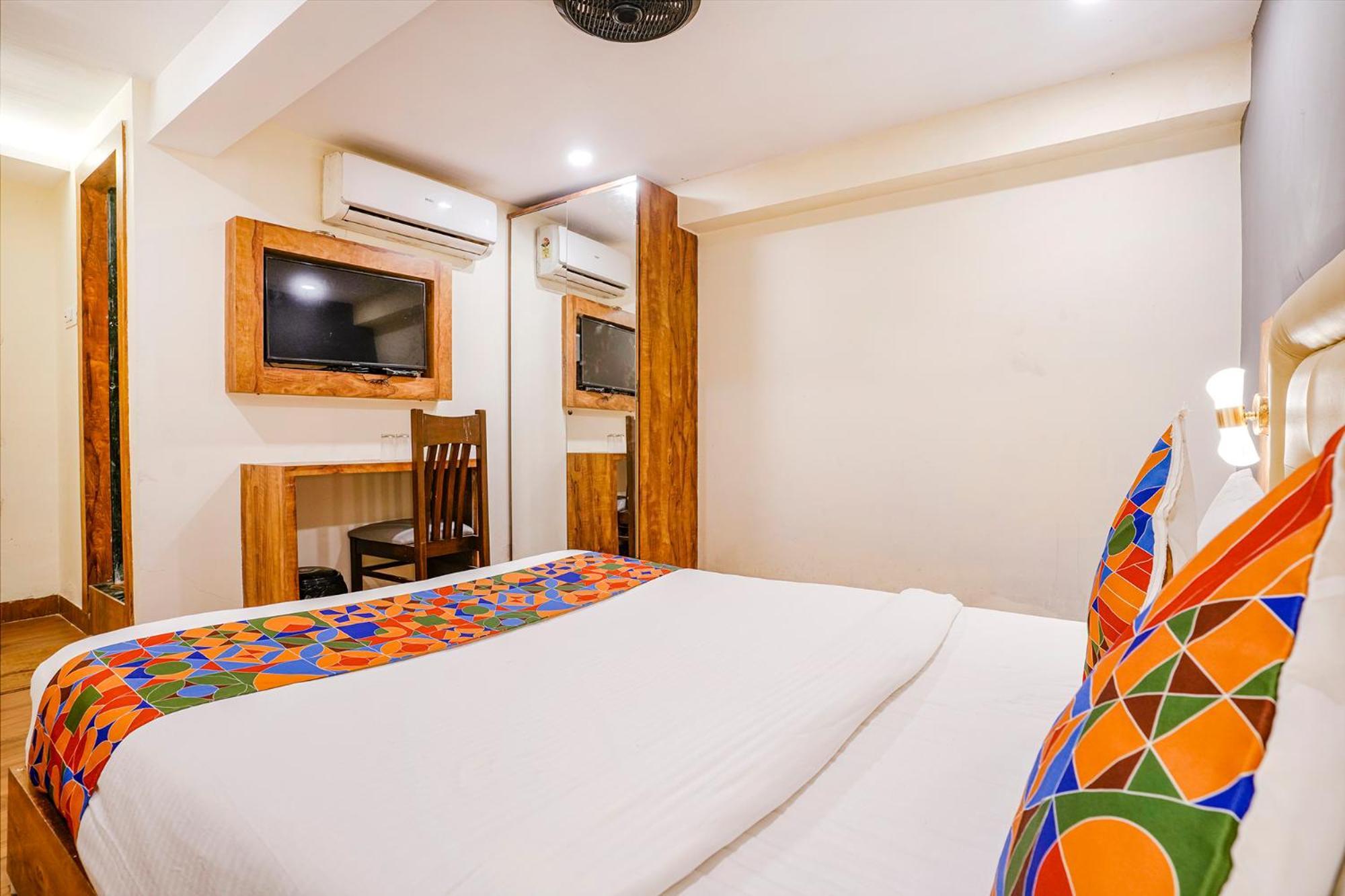 Fabhotel Grand Prime Nr Nesco Hotel มุมไบ ภายนอก รูปภาพ